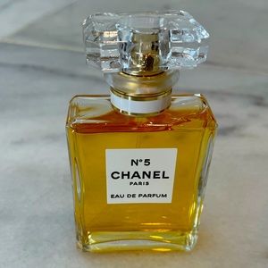 Chanel No. 5 perfume